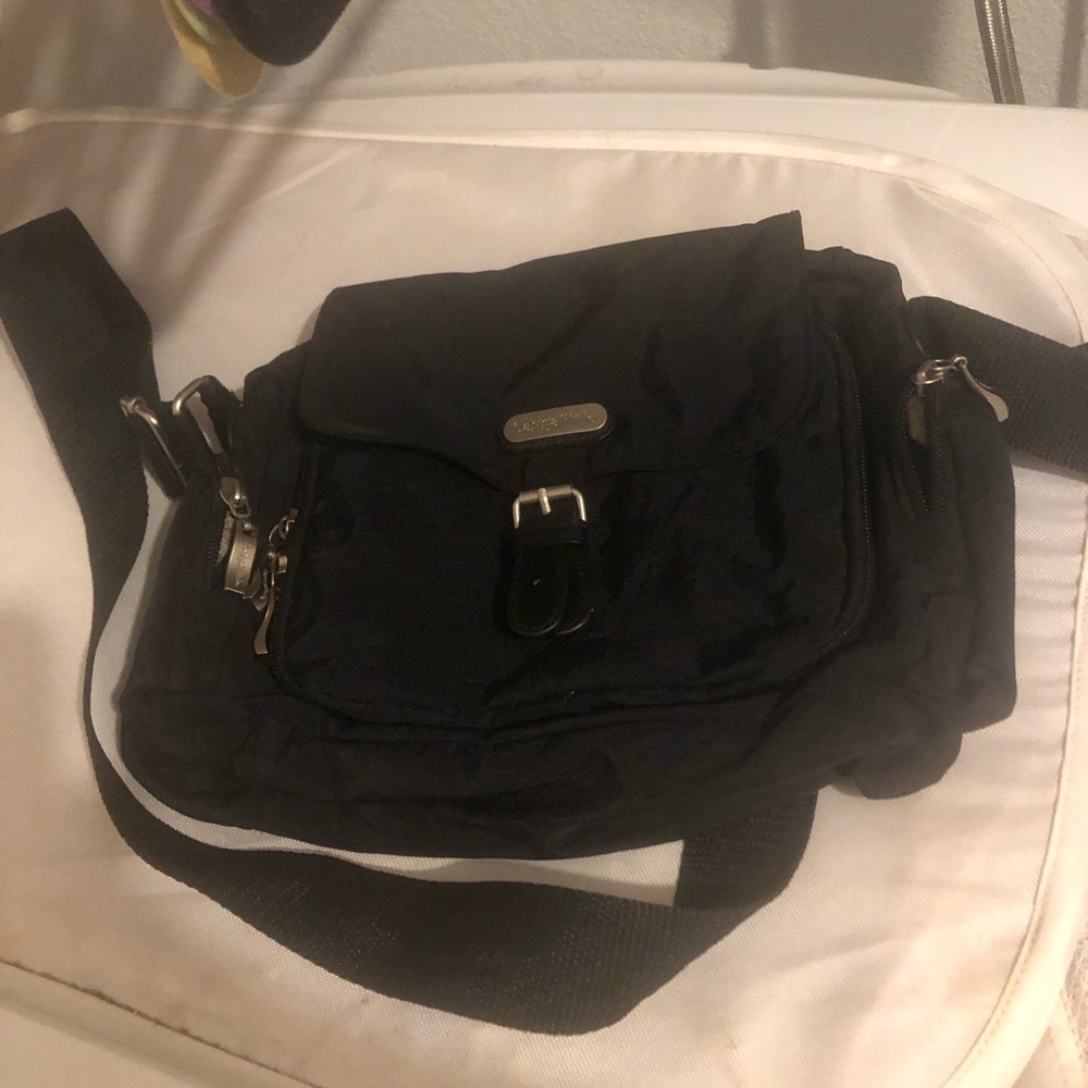 Misplaced- ask- Black Crossbody Bag- 164A $30 or $25 w/offer